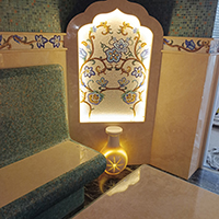 Декоративное панно с подсветкой, светильник в восточном стиле с подсветкой, массажный стол из мрамора с подогревом