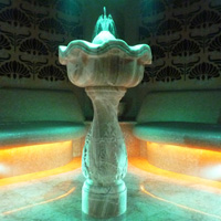 Подсветка фонтана и лавок в турецкой бане
